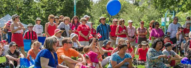 eventsbanner people at an event in a park