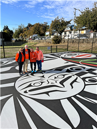 Artist Noel Brown with family and Mayor Krog