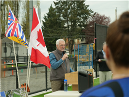 Mayor Leonard Krog addressing the attendees at the opening ceremony