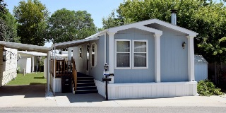 pictureofabluemobilehome